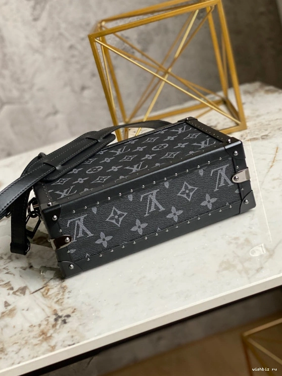 WIS CHANELUTCH VUITTON BOX LOUIS 0816